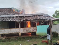 Akibat Korsleting Listrik, 1 Unit Rumah Di Desa Bojongkerta,Warungkiara Ludes Dilahap Sijago Merah