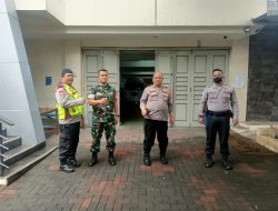 TNI POLRI Bersinergi dalam pengamanan ibadah perayaan Natal dan Tahun Baru di Gereja GKI Penginjil