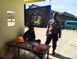 Bersinergi,Bahbinkamtibmas dan satpam jaga lingkungan Sekolah