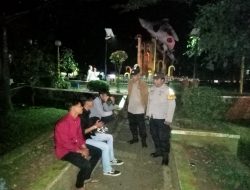 Polsek Cisaat berikan Himbauan kepada pemuda nongkrong agar tidak terlibat narkoba dan miras