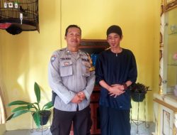 Sambangi Tokoh Pemuda, Bhabinkamtibmas Polsek Cisaat Sampaikan Himbauan Waspada Paham Radikalisme