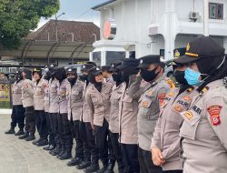 Polres Sukabumi Kota Terjunkan Ratusan Personel Dalam mengamankan Aksi GARIS di Depan Balkot