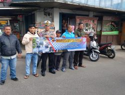 Dikmas Lantas Polsek Cisaat Sosialisasikan Keselamatan Pada Pengemudi Ojek