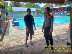 Patroli Tempat Wisata Kolam Renang Anggota Polsek Cisaat Sampaikan Himbauan Kamtibmas Pada Pengelola Dan Pengunjung