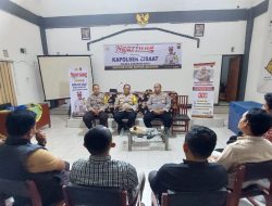 Ngariung Bareng Kapolsek Cisaat Beserta Anggota, Tatap muka dengan Perangkat Desa Sukamanah