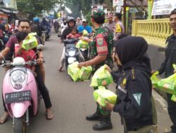 Hiasi Bulan Ramadhan Dengan Kebaikan, Ormas Islam GOIB DPW Utara Sukabumi Bersama Polsek Nagrak Bagikan Puluhan Takjil