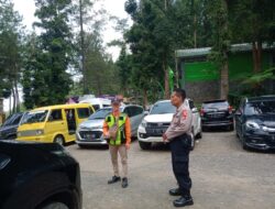Polsek Cisaat berikan Imbauan kepada Juru Parkir di tempat Wisata