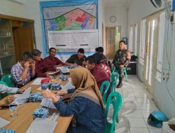 Bhabinkamtibmas Polsek Cisaat Hadiri Rapat Forum Komunikasi Publik