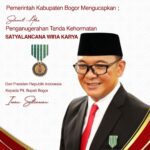 Plt Bupati Bogor Iwan Setiawan Raih Penghargaan Tanda Kehormatan Satyalancana Wira Karya dari Presiden 