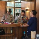 Menjaga Gukamtibmas dan Berantas peredaran miras,polsek cisaat resor sukabumi kota gelar razia miras