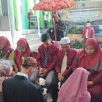 Upacara Adat Sunda, mengiringi Pelepasan Wisudawan Wisudawati SMPS Widya Bhakti Angkatan Ke XIV