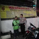 Antisipasi Gangguan kamtibmas,Polsek Cisaat Lakukan Patroli Malam