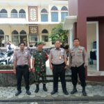 Bhabinkamtibmas Polsek Cisaat dan Babinsa Koramil Cisaat Bersinergi Sambang Ke masyarakat