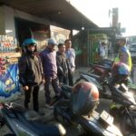 Unit Lantas Polsek Cisaat Berikan Teguran Humanis dan Sosialisasikan Ops Patuh Lodaya 2023 Kepada Pengendara