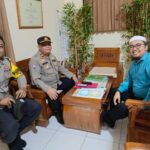 Silaturahmi Kamtibmas Panit Binmas Polsek Cisaat sambangi Warga