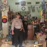 Patroli Kamtibmas Unit Samapta Polsek Cisaat Mengunjungi Warga Berikan Pesan Kamtibmas