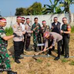 Polsek Cisaat melaksanakan penanaman pohon serentak dalam rangka HUT RI Ke 78 Tingkat Kecamatan Cisaat