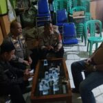 Silaturahmi Kamtibmas Panit Binmas Polsek Cisaat sambangi Warga