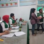 Pemdes Ciadeg Hari ini Salurkan Bantuan Ayam Dan Telor Bagi Keluarga Stunting