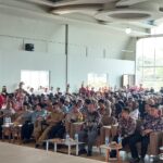 Kapolsek Cisaat hadiri Pembekalan dan pemberian Beasiswa 1000 Anak negeri Mahasiswa Universitas Nusa Putra Tahun 2003/2004
