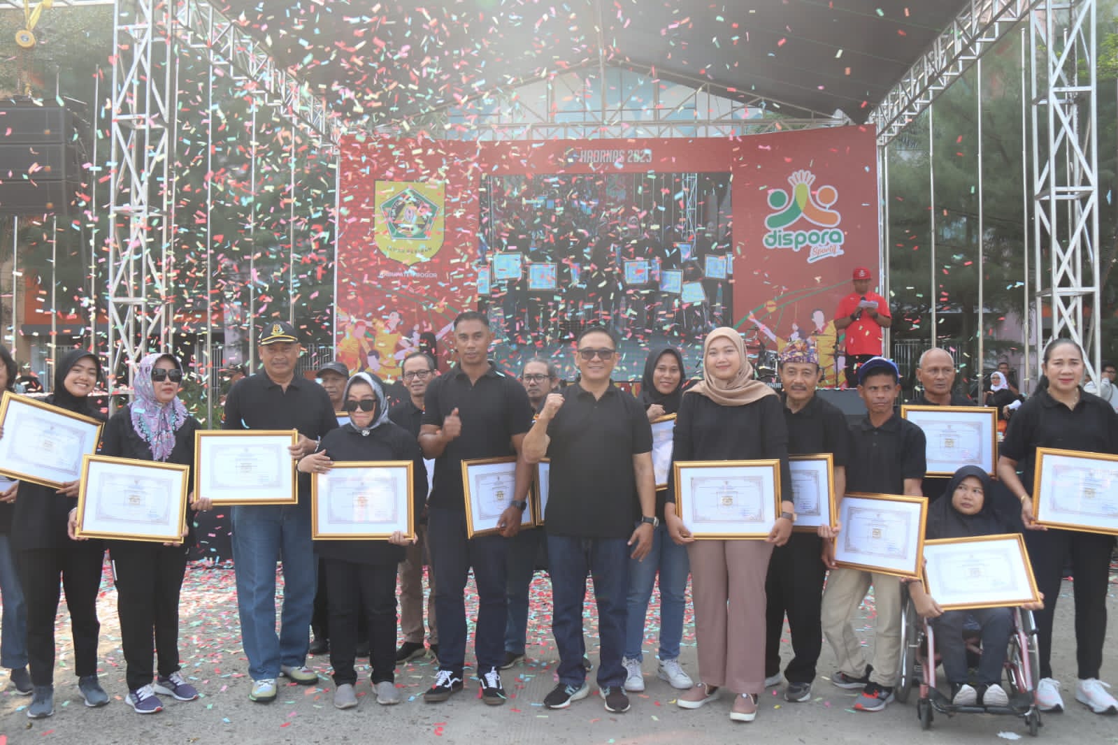 Bupati Bogor Iwan Setiawan Tebar Penghargaan Bagi Patriot Olahraga Kabupaten Bogor