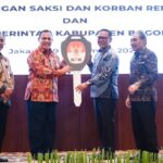 Bupati Iwan Setiawan Tandatangani Serah Terima Barang Rampasan Negara Melalui Hibah Dari KPK Untuk Pemkab Bogor