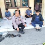 Silaturahmi Kamtibmas Panit Binmas Polsek Cisaat sambangi Warga