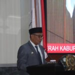 Iwan Setiawan Sampaikan Nota Keuangan Dan Rancangan Perubahan APBD Tahun 2023 Pada Rapat Paripurna