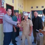 Bhabinkamtibmas Polsek Cisaat Sambangi Kantor Desa jalin silaturahmi