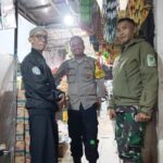 Sinergitas Bhabinkamtibmas Polsek Cisaat dan Babinsa Koramil Cisaat sambangi warga