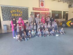 Kunjungan Edukatif Siswa TK Anazwa ke Polsek Cisaat