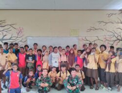 Peringati Hari Pahlawan, Satgas Yonif 310/KK Ajak Pelajar Nobar Battle Of Surabaya Di Perbatasan RI-PNG