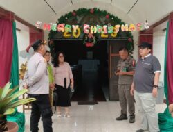 R.Irwan Somantri Di dampingi Kapolsek Cigombong Lakukan Monitoring Pospam Dan Tempat Beribadah Menjelang Natal