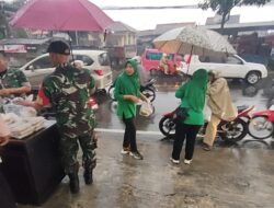 Ramadhan Berbagi, Kodim 0607/Kota Sukabumi Bagi-bagi Takjil