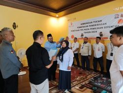 Panwaslu Cigombong Gelar Bimtek Pengawasan TPS Sekaligus Lantik PKD Desa Wates Jaya