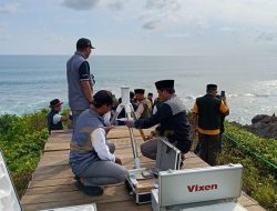 Menyambut Ramadan di Pantai Keusikluhur Pangandaran, Warga Antusiasme Pantau Hilal