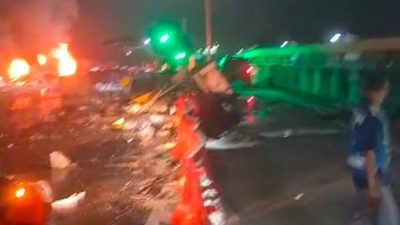 Kecelakaan Maut di Gate Tol Ciawi 2: Truk Tronton Hantam 5 Mobil, 8 Orang Tewas