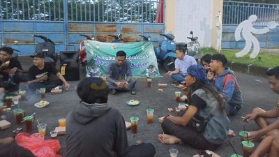 Ngabuburide Pengawasan: Bawaslu Kota Banjar Bersama Komunitas Scooter Evaluasi Pemilu 2024