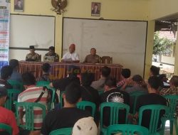 Warga Suka Asih Geruduk Kantor Desa Padaringan, Tuntut Perbaikan Jalan Rusak 16 Tahun