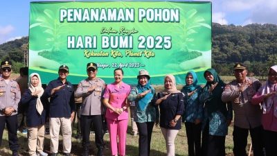 Hijaukan Bumi, Polres Banjar dan BBWS Tanam 2.500 Pohon di Bantaran Sungai Citanduy