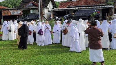 Kemenag Kota Banjar Gelar Praktek Manasik Haji dan Umrah Tingkat Kecamatan