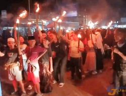Ribuan Warga di Ciamis Selatan Meriahkan Tahun Baru Islam dengan Pawai Obor dan Alegoris