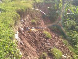 Tebing Longsor di Pamarican Ciamis Ancam Fasilitas Umum, TK Sudah Dikosongkan
