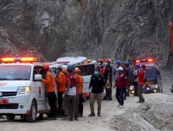 Update: Satu Korban Longsor Gunung Kuda Cirebon Kembali Ditemukan, Total 18 Tewas 