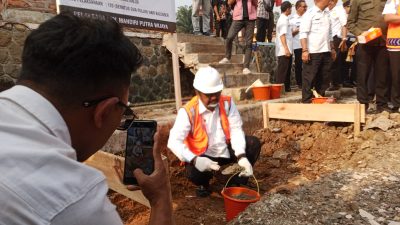 ‎Bupati Letakan Batu Pertama Pembangunan Alun-Alun Jampang Tengah