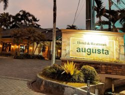 UU Pers Diinjak-injak? Petugas Keamanan Hotel Augusta Larang Wartawan Meliput Kegiatan Pemerintah