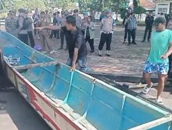 Unjuk Rasa Nelayan di Pangandaran Ricuh, Gerbang Pendopo dan Mobil Damkar Rusak