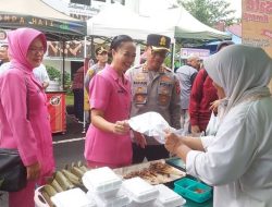 Pasar Murah di Kejari Banjar Diserbu Warga, Bhayangkari Turut Berpartisipasi