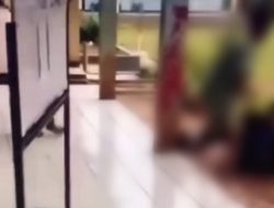 Viral! Pelajar SMP di Pangandaran Aniaya Teman Sekolah di Depan Rekan-rekannya