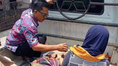 Ambulans Terkendala SOP, Desa Neglasari Angkut Pasien Darurat dengan Mobil Pickup